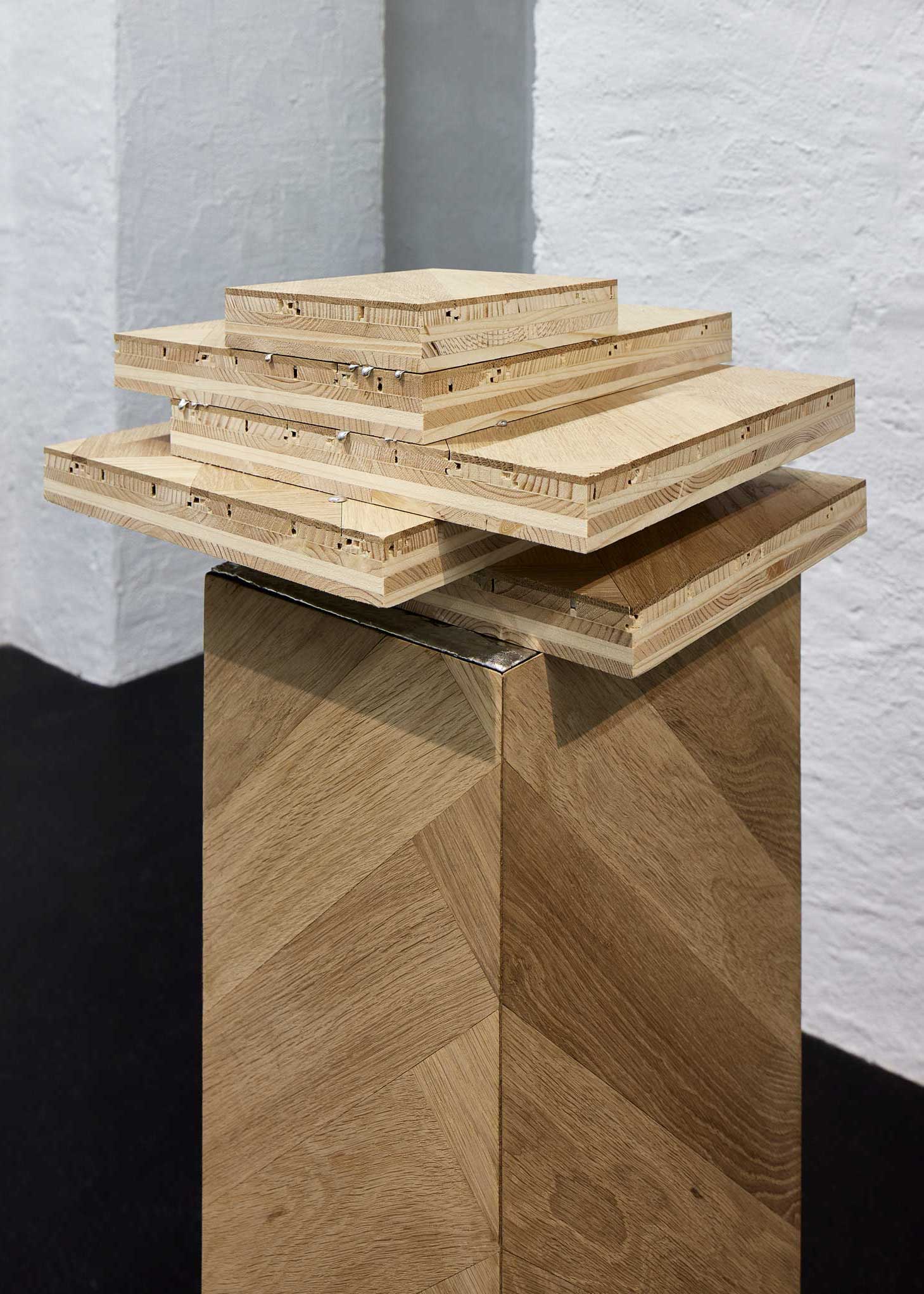 Luka Berchtold - tears of tin, 2021, 130 × 20 × 30 cm, herringbone parquet, tin (c) Angela Lamprecht