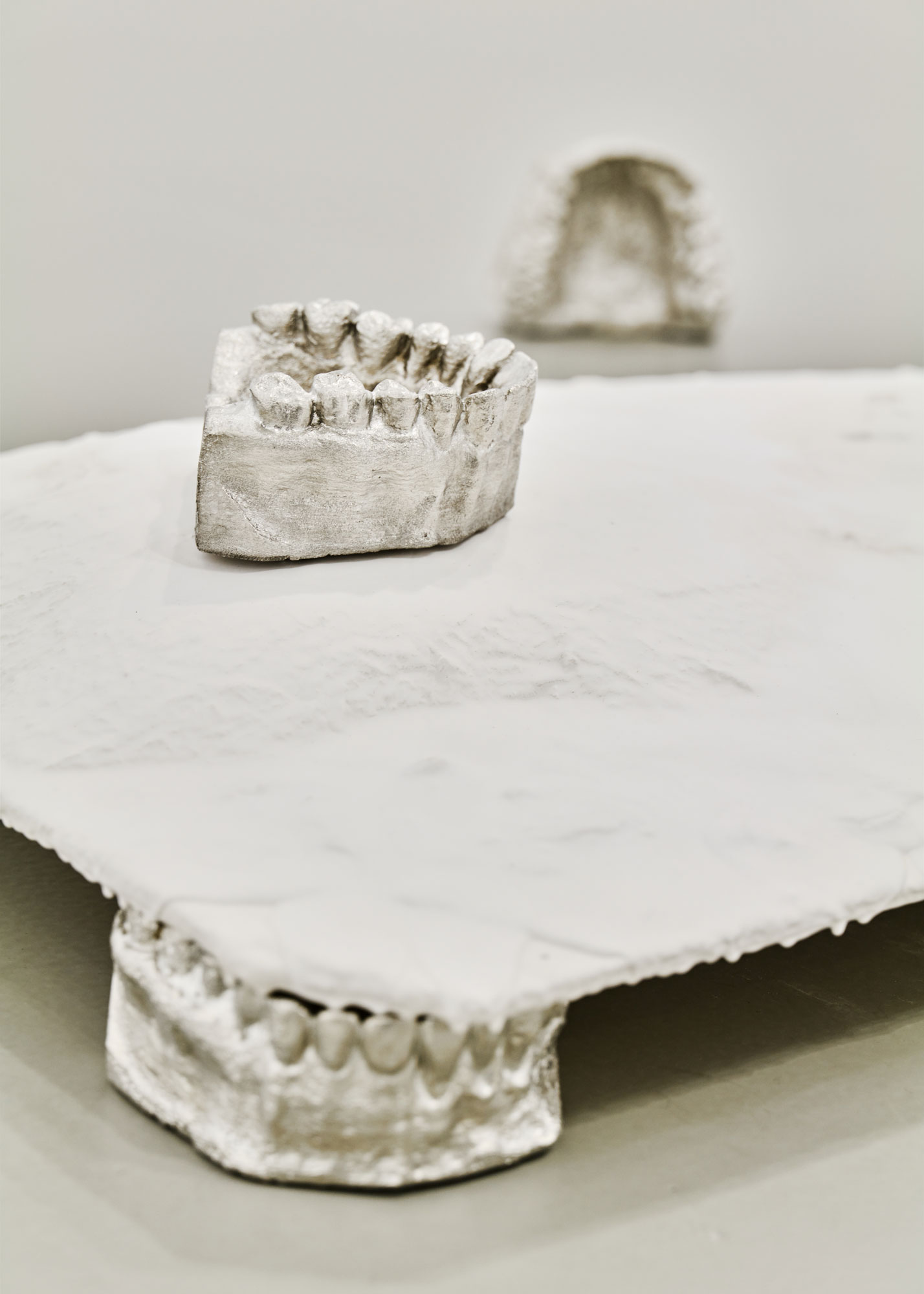 Luka Berchtold - untitled bunch, 2022, dimensions variable, tin, plaster (c) Miro Kuzmanovic